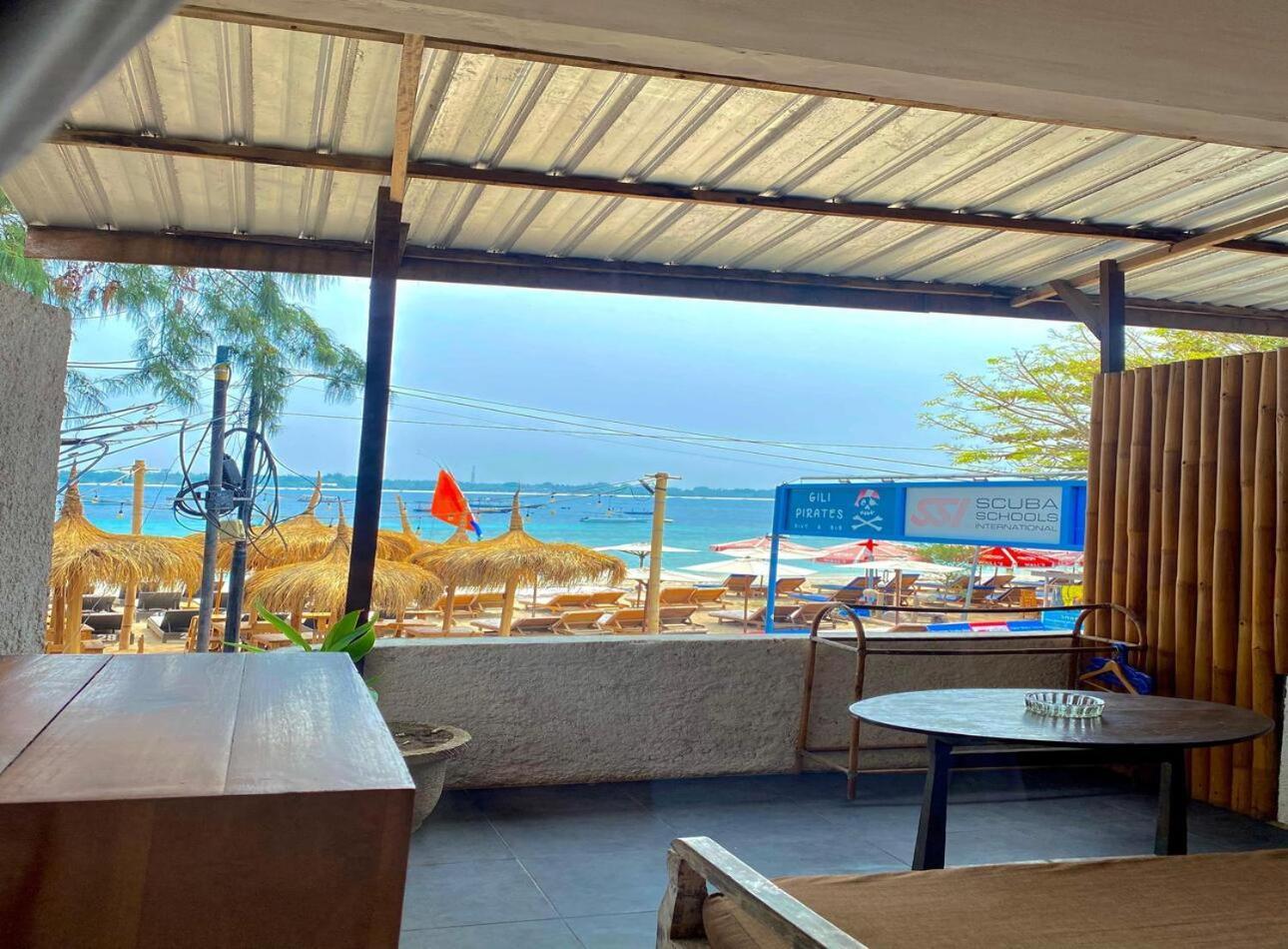 Hotel Blu D'Amare Gili Trawangan Exterior foto