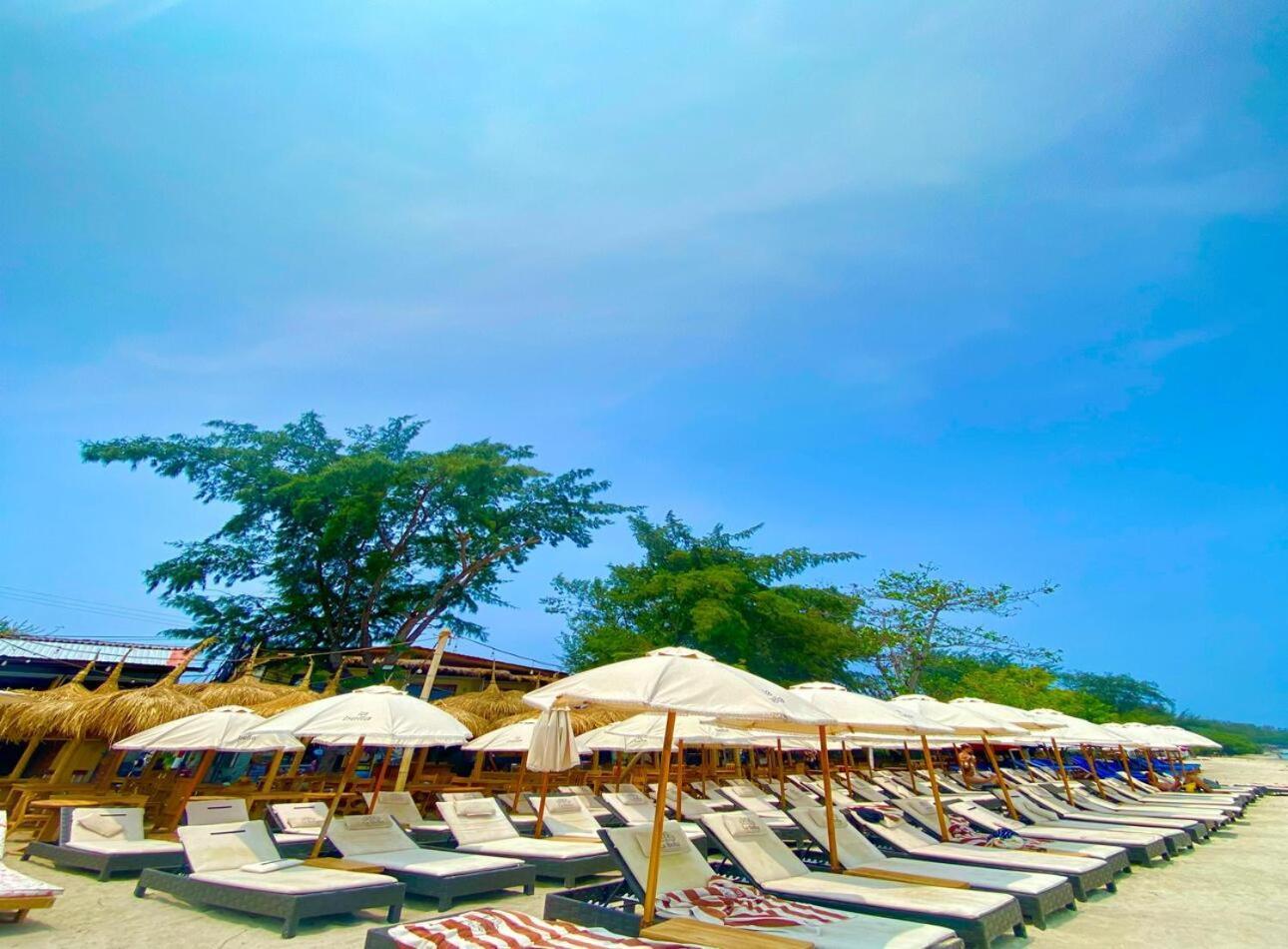Hotel Blu D'Amare Gili Trawangan Exterior foto